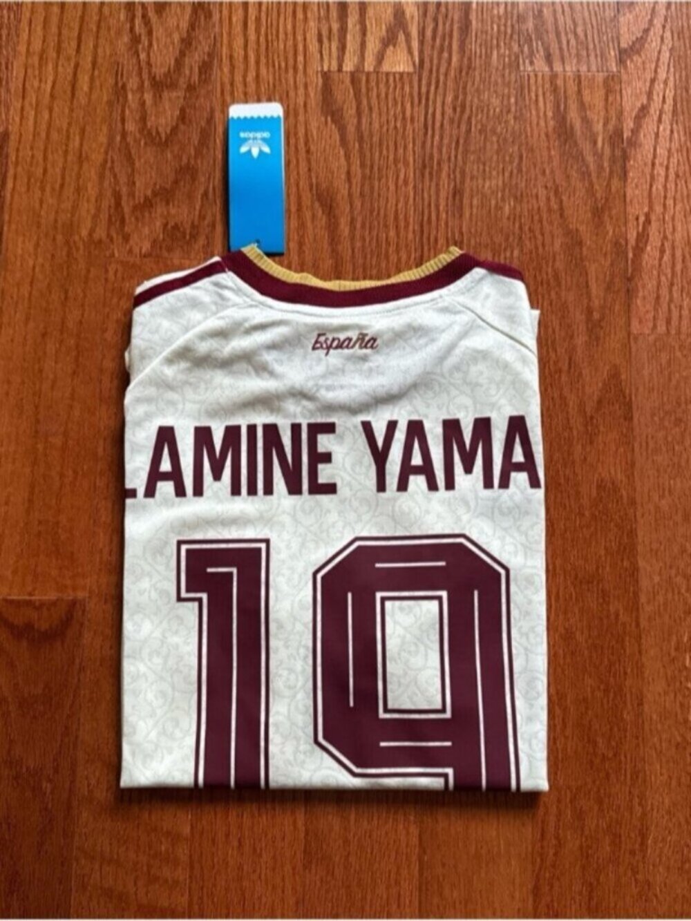 Spain Away Soccer Jersey PLAYER VERSION World Cup 2026 Lamine Yamal #19 - Picture 9 of 9